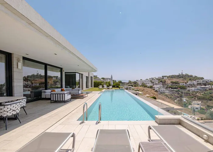 View Infinity Pool Sunset Over Greek Islands Private Concierge Breakfast Up To 10 Guests Vilă *