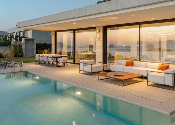 Vila View Infinity Pool Sunset Over Greek Islands Private Concierge Breakfast Up To 10 Guests